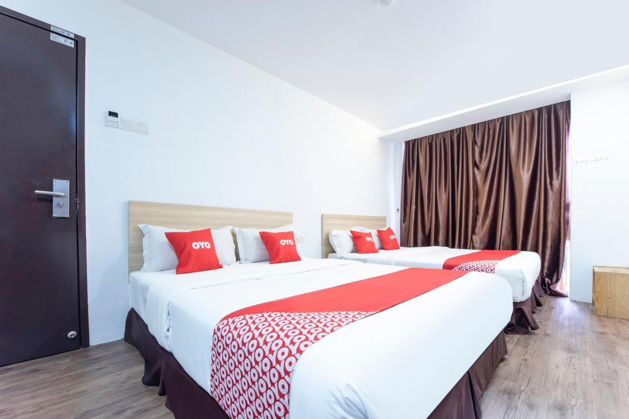Oyo 90403 North City Hotel Джохор-Бару Экстерьер фото