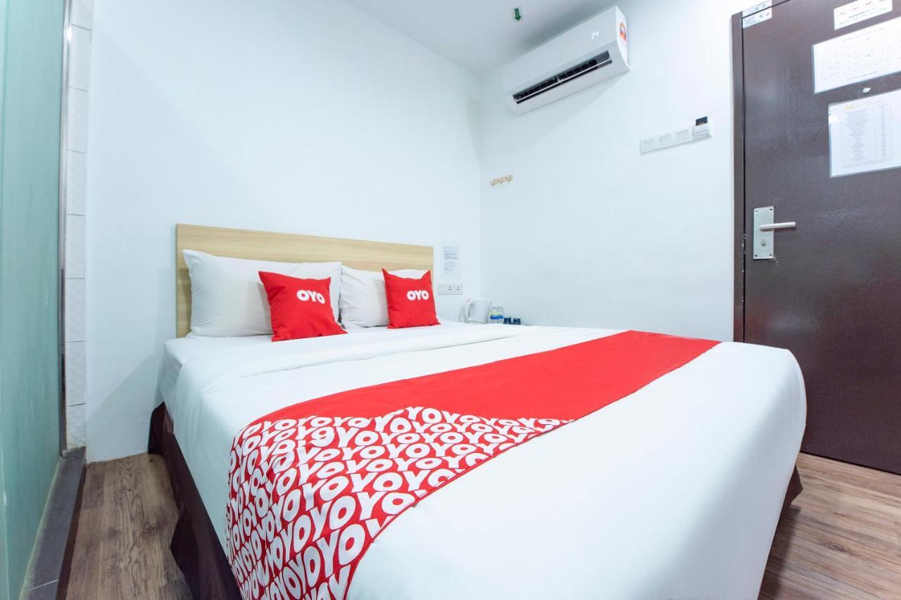 Oyo 90403 North City Hotel Джохор-Бару Экстерьер фото