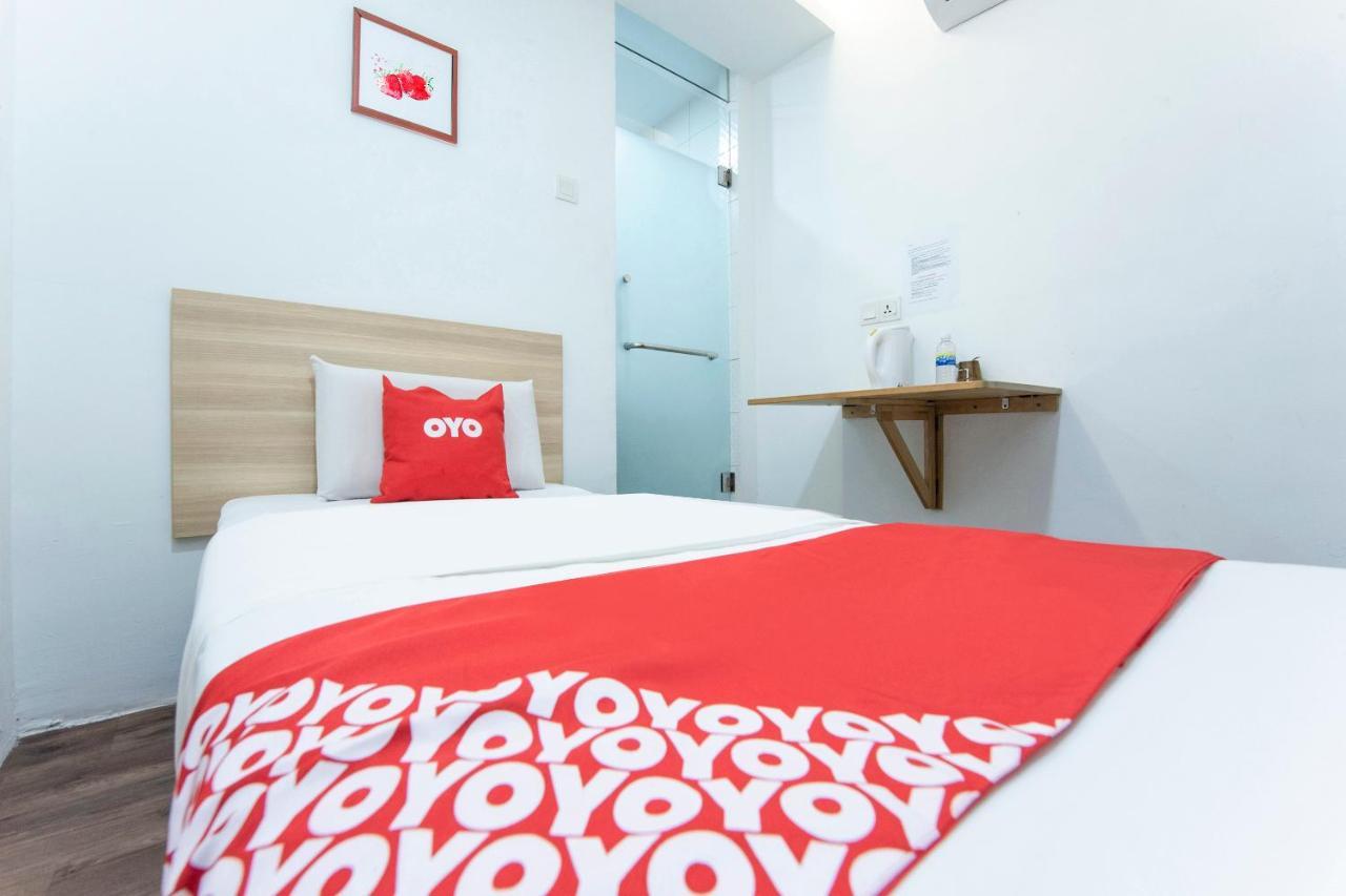 Oyo 90403 North City Hotel Джохор-Бару Экстерьер фото