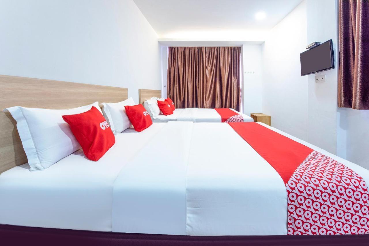 Oyo 90403 North City Hotel Джохор-Бару Экстерьер фото