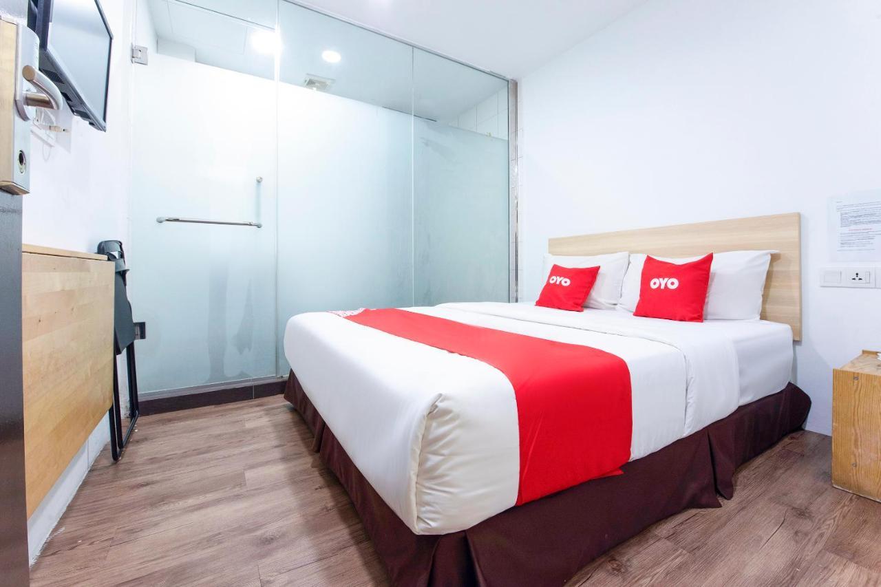 Oyo 90403 North City Hotel Джохор-Бару Экстерьер фото